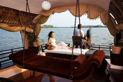 Spend A Day Aboard A Houseboat In The Kerala Backwaters Alleppey Boat