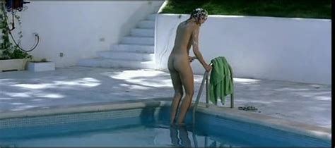 Fanny Gautier Nude Swimming In Mi Casa Es Tu Casa Celebsave Com