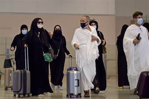 Saudi Arabia To Issue Umrah Visit Permits For Gcc Residents Who