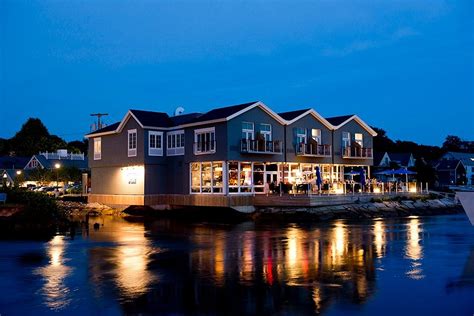 The Boathouse Waterfront Hotel Desde S 1206 Kennebunkport Me