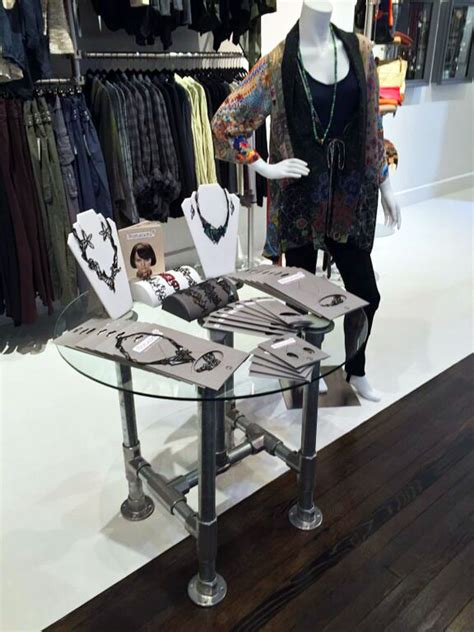 Retail Display Tables Round Tiered And Nesting