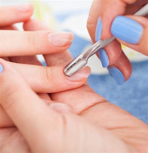 You can sculpt the acrylic by pressing the brush flat onto your nail and softly move the acrylic to smooth out bumps and to spread it out evenly. Can Hot Water Remove Acrylics? ~ Remove Acrylic Nails w/o Damaging