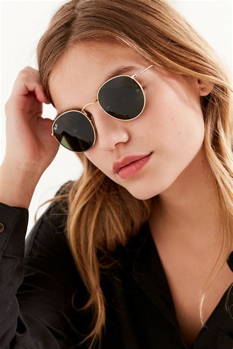 Check out our ray ban round metal selection for the very best in unique or custom, handmade pieces from our sunglasses shops. Ray-Ban Round Metal Classic Sunglasses | Urban Outfitters