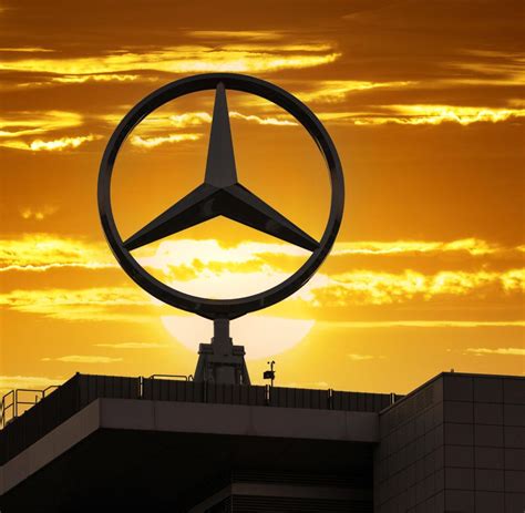 Daimler Mercedes Konzern Macht Mit Weniger Verkauften Autos Mehr