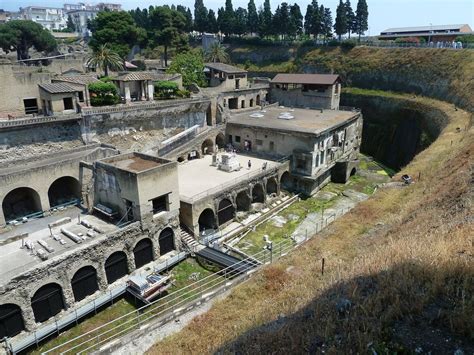 Herculaneum Pompeiis Less Famous Neighbor Amusing Planet