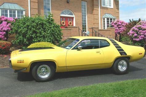 Yellow 1971 Plymouth Road Runner Tribute 440 6 Pack Automatic No
