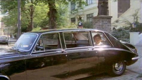 Imcdb Org Daimler Limousine Ds In Carry On Emmannuelle