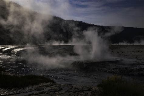 Geyser In Yosemite National Park Oc 3000x2000 Ifttt2pci2tj