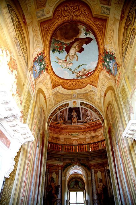 Visitata da poeti ed artisti, regnanti e uomini di stato, studiosi e amanti dell'arte, viaggiatori e turisti da tutto il mondo, dopo 500 anni, la rotonda progettata da. loveisspeed.......: Villa La Rotonda is a Renaissance villa just outside Vicenza, northern Italy ...