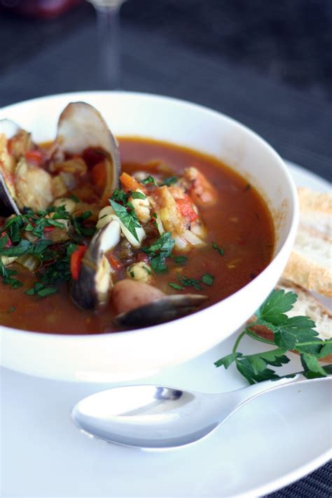 This italian seafood stew uses fish, shrimp, and a frozen seafood mix. Recipe: Seafood Stew - Victoria McGinley Studio