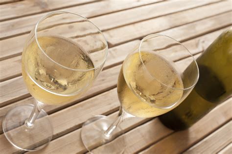 Two Glasses Of White Wine 9349 Stockarch Free Stock Photo Archive