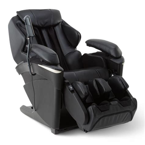 These chairs also have humongous shoulder massagers™ that help remove any knots and tensions you may have, and the extreme customization system™ that automatically adjusts to your body size. The Heated Full Body Massage Chair - Hammacher Schlemmer