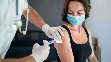 新型ウイルスのワクチン、深刻な副反応の報告なし＝英研究 bbcニュース