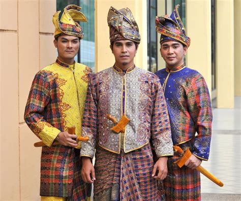 Baju Tradisional Melayu Sarawak Pakaian Tradisional M