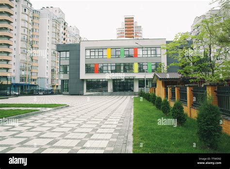Exterior Of Modern School Building Stock Photo Alamy
