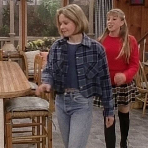 dj s season 8 looks from full house 1987 1995🌼 which is your favourite djtanner