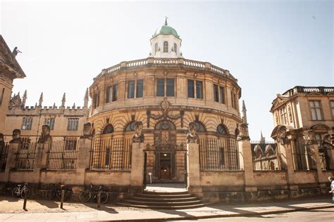 Oxford University And City Walking Tour Experience Oxfordshire