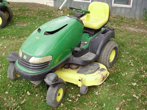 John Deere Riding Lawn Mower Used