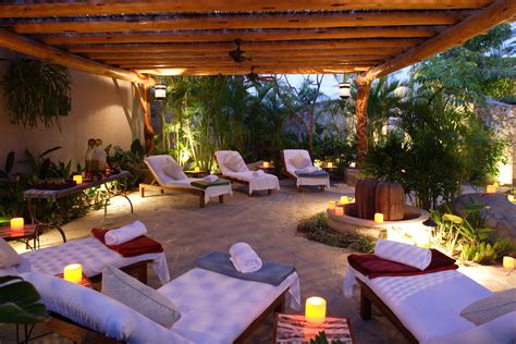 Oyo 44096 101 resort & spa'in surau yakınında konumlanması bir avantajdır. Esperanza, An Auberge Resort Earns Top Ranking in Travel ...