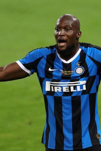 Romelu lukaku is a belgian professional football player who best plays at the striker position for the inter in the serie a tim. FIFA 21: Lukaku no está contento con su valoración en el ...