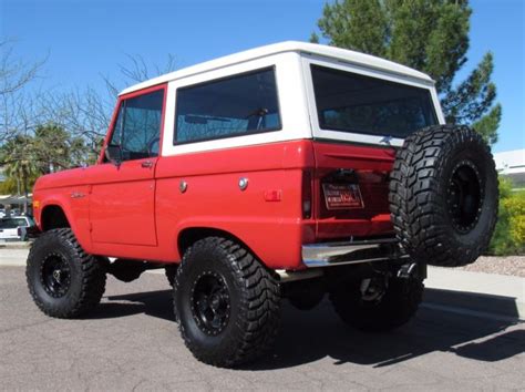 1974 Lifted Ford Bronco Hard Top 302 V8 4spd Manual 4x4 New Paint