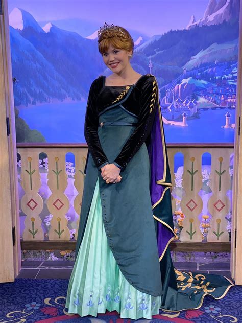 Collection by i love frozen. Elsa and Anna Debut New "Frozen 2" Costumes at Epcot ...
