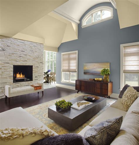 Otherwise, be careful to create a straight line between the flat ceiling and the vertical edges just as you would between a regular ceiling and walls. Vaulted Ceiling Living Room Paint Color - Modern House