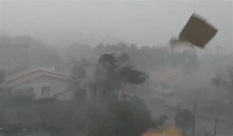Caso aconteceu em santa catarina. Ventos voltam com intensidade durante a madrugada e a manhã desta quarta-feira em Santa Catarina ...