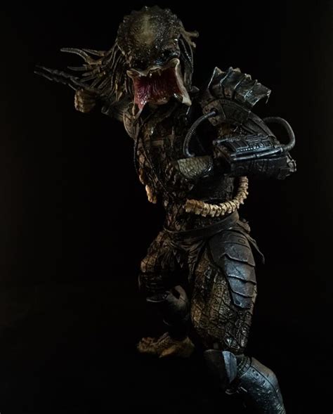 Play Arts Kai Predator Video Review And Images