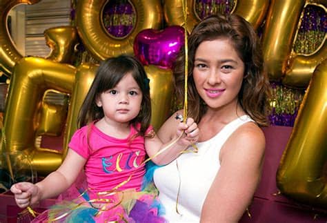 Lalaki ang paparating na baby nina andi eigenmann at kaniyang partner na si philmar alipayo. Max Eigenmann reveals: Jake Ejercito is the father of Andi ...