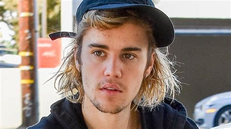 Justin Bieber Haircut Singer Shaves Off Hair And The Internet Is Very Happy Bbc Newsround