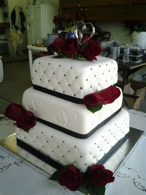 Fondant is a thick paste that is used as icing to decorate cakes and cupcakes. Black And White Square Wedding Cake - CakeCentral.com