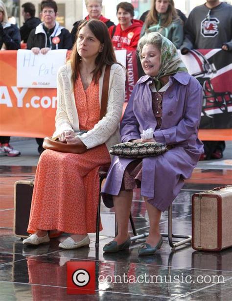 Sutton Foster Today Show Performance From The Musical Violet On