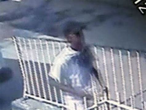 Cops Seek Man For Questioning In Connection With Staten Island Stabbing And Mugging Silive Com