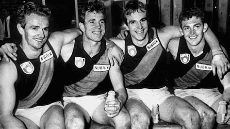 1990 rnd 10 st kilda v essendon подробнее. The Daniher brothers, Jim Stynes, Tony Lockett ... Glenn ...