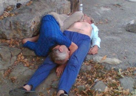 Damn Old Drunks After 12 Funny Pictures Party Fails