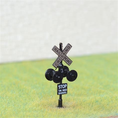 1 X Ho Scale Railway Crossing Signals Led Made 4 Heads