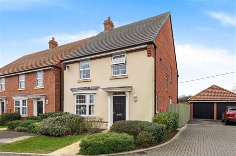 Dragonfly Close Frome Ba11 4 Bed Detached House £430000