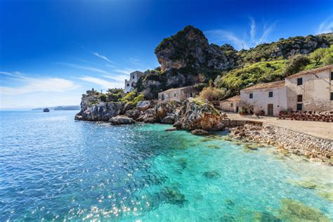 Über 1 000 ferienwohnungen & ferienhäuser inklusive bewertungen für . Italien Catania Strand