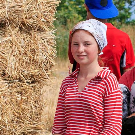 Orphans In Ukraine Efimovskaya Anya 14 Years Old