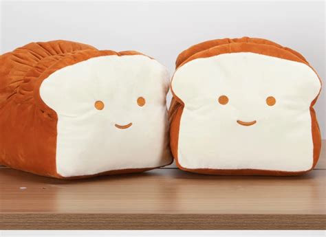 Bspro B1903 Wholesale 12 Bread Plush Pillow Cute Food Plush Toy