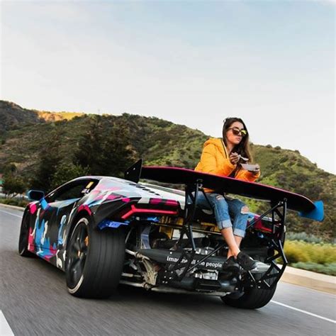 Lamborghini Girl Eats Her Breakfast On The Back Of A Raging Huracan