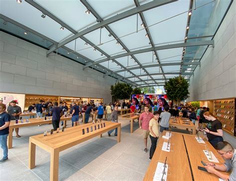 Digital mall sec 14, pj. Apple Store reopening roundup: Highland Village ...