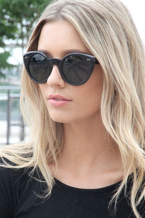 You must have noticed that flying your hair otherwise gets brighter tones, especially if you are a natural blonde. Natural Ways to Lighten Your Hair for Summer | Blonde hair ...