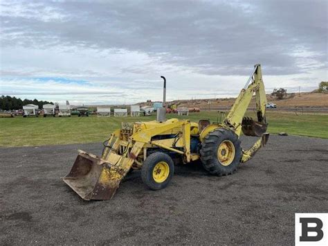 Ford 3400 Loader Tractor And Backhoe Booker Auction Company