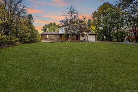 Many of us are finding ourselves at home spending time together and using our kitchen much more. 8 Reynolds Rd, Monroe, NY 10950 | MLS# H6080454 | Redfin
