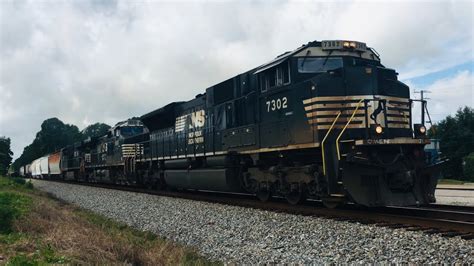 Ns Sd70acu Leader Ns 7302 Leads Ns 130 Through Purvis Ms Youtube
