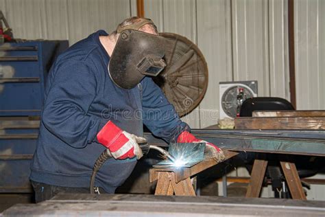 Co2 Welder Work Stock Photos Free And Royalty Free Stock Photos From