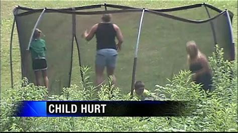 Police Child Injured Playing On Trampoline With Dad Wpxi