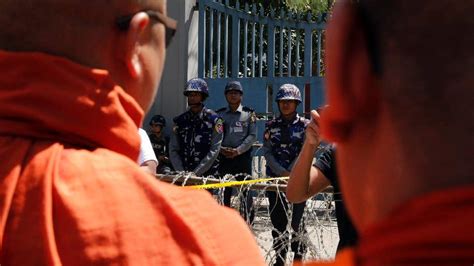 Myanmar Nationalist Monks Protest Thai Crackdown On Sect Fox News